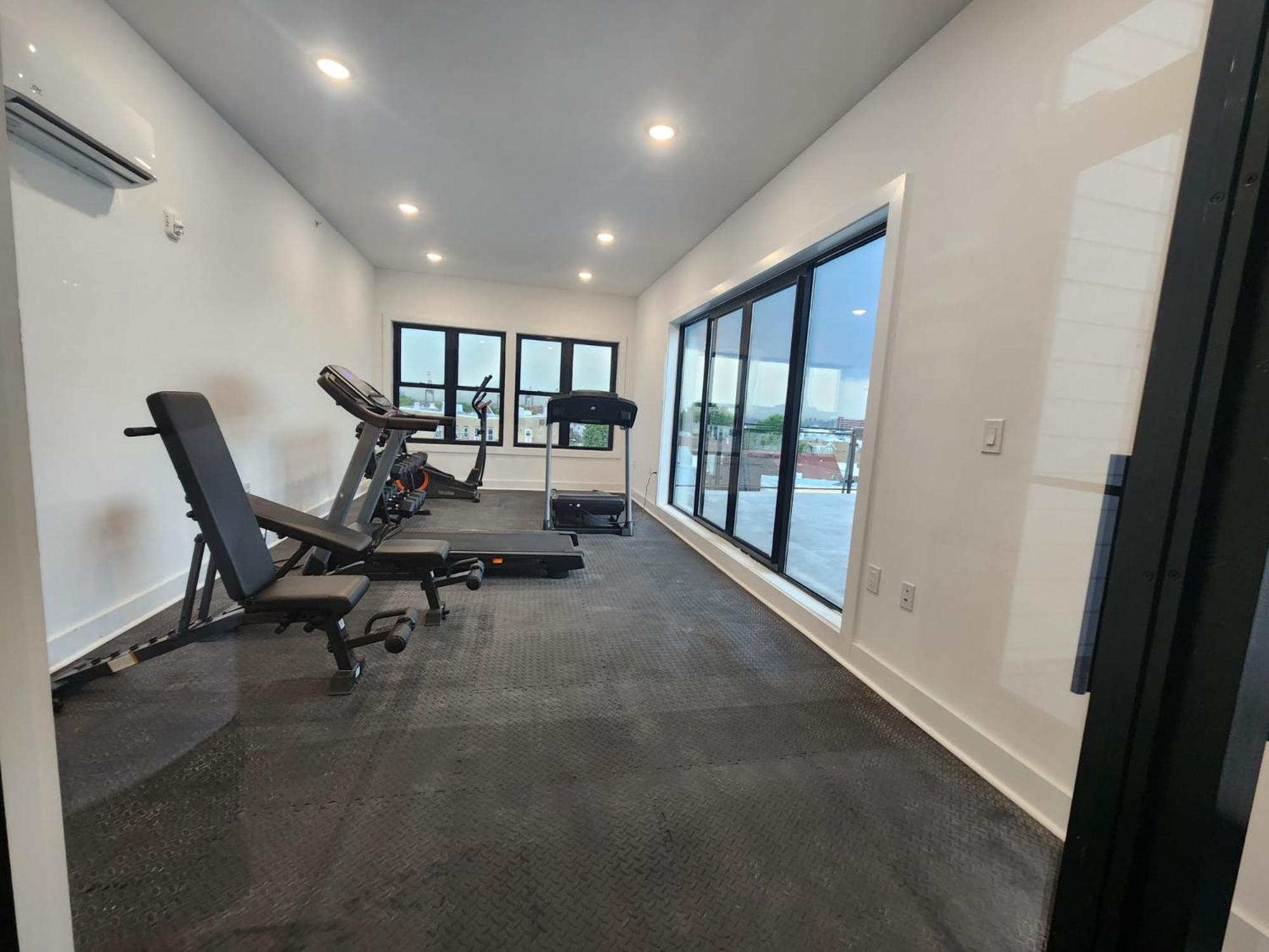 Vast Fully Furnished 2-bed Close To Nyc Bayonne