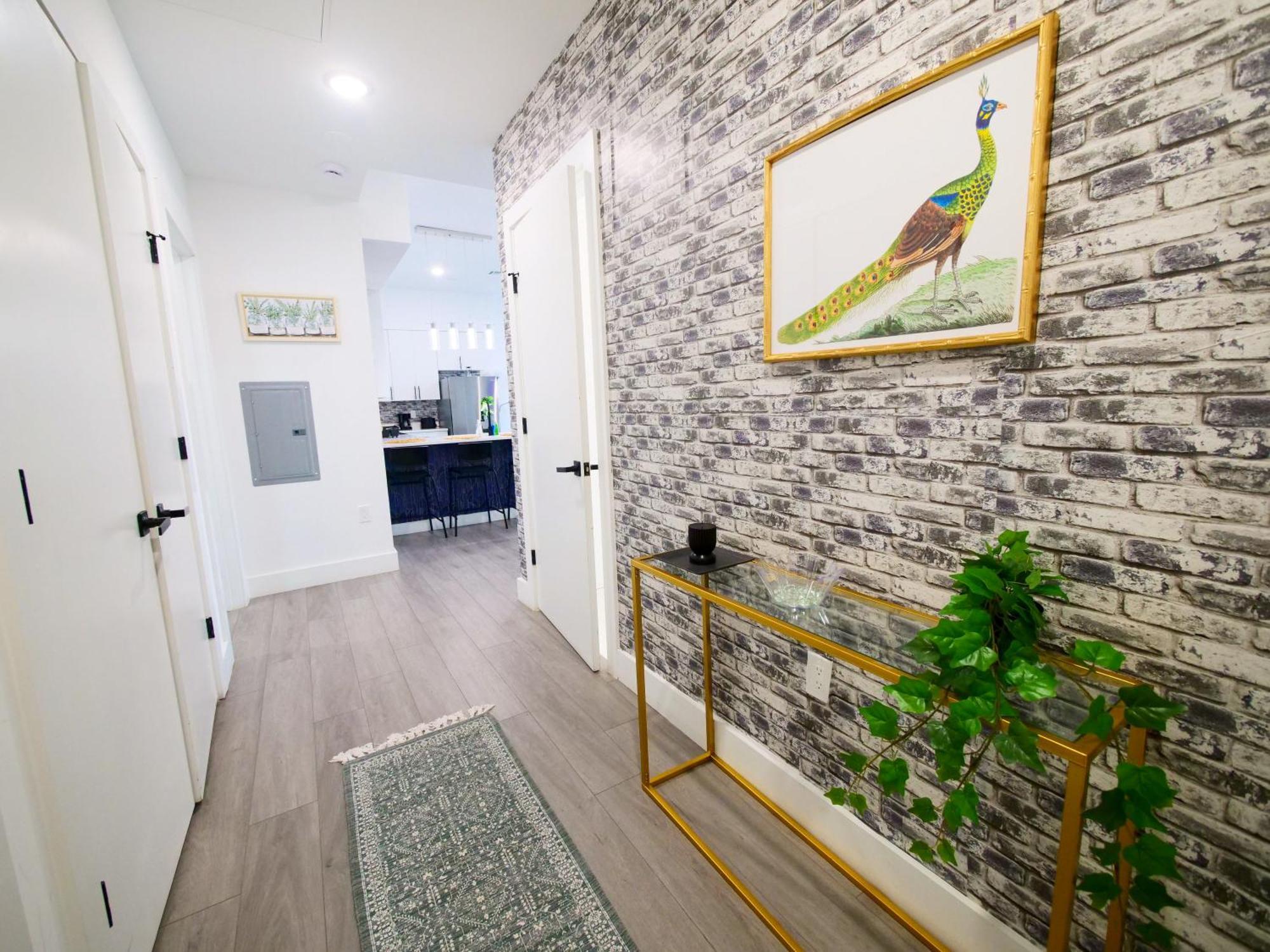 Apartment Vast Fully Furnished 2-bed Close To Nyc
