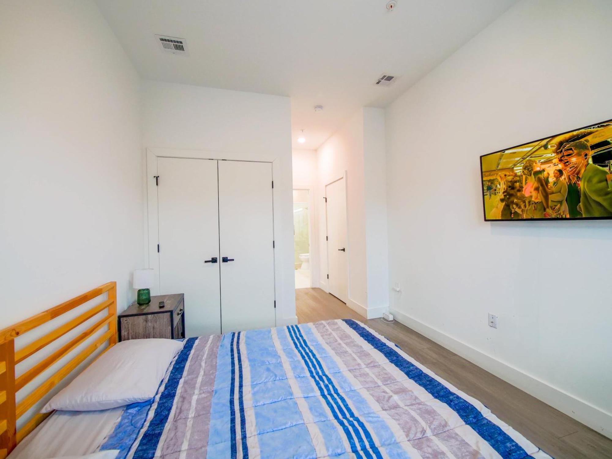 Vast Fully Furnished 2-bed Close To Nyc Bayonne