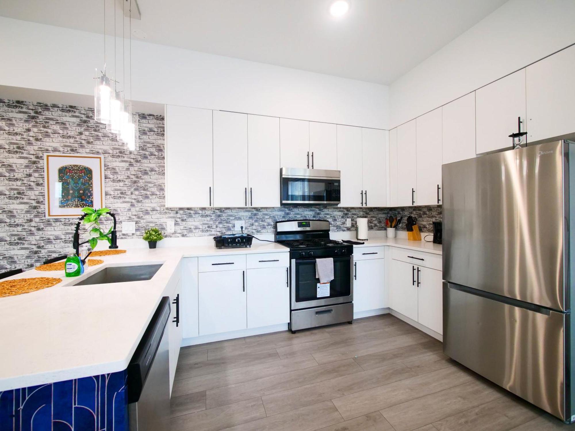 Apartment Vast Fully Furnished 2-bed Close To Nyc Bayonne