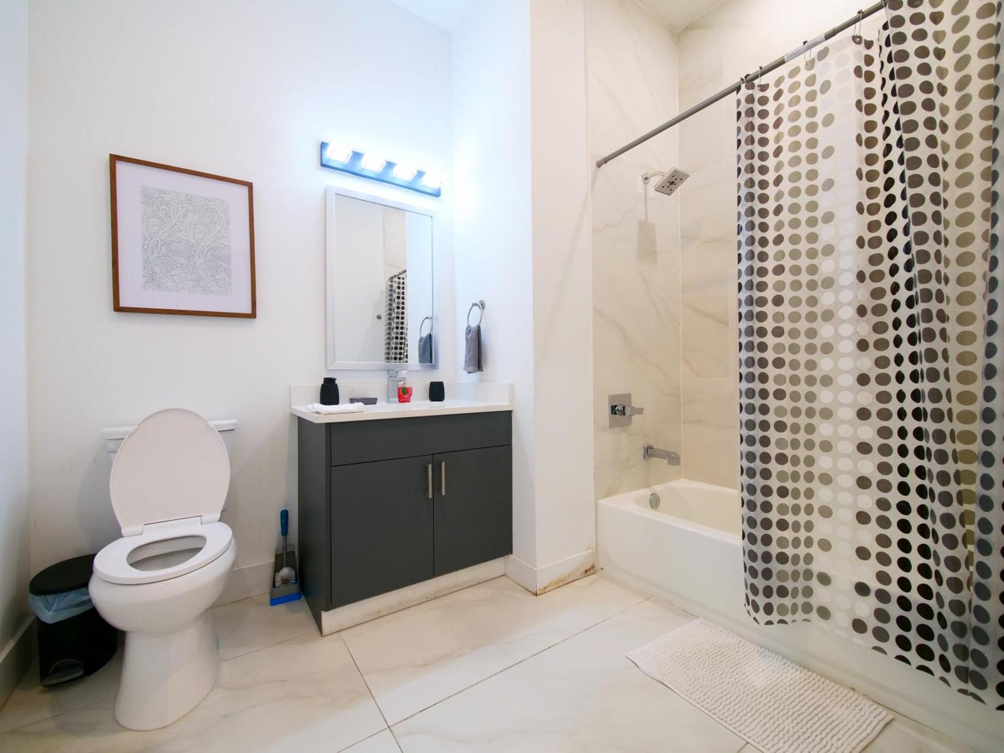 Apartment Vast Fully Furnished 2-bed Close To Nyc